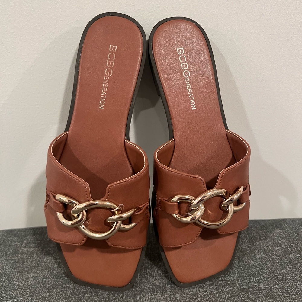 BCBGeneration Brown Leather sandals with Chain De… - image 7